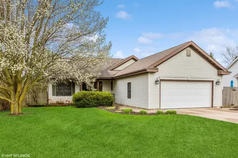 426 Symphony, Saint Joseph, MI 49085