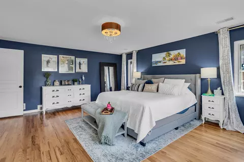 Bedroom - 752 Bloomfield, Jackson, MI 49203 photo 6 of 10