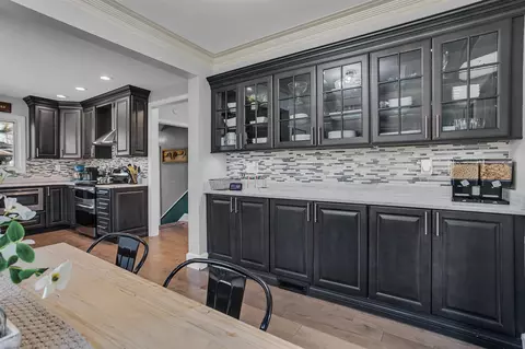 Kitchen - 752 Bloomfield, Jackson, MI 49203 photo 4 of 6