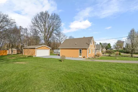 Exterior - 11112 Greenview, Jerome, MI 49249 photo 5 of 18