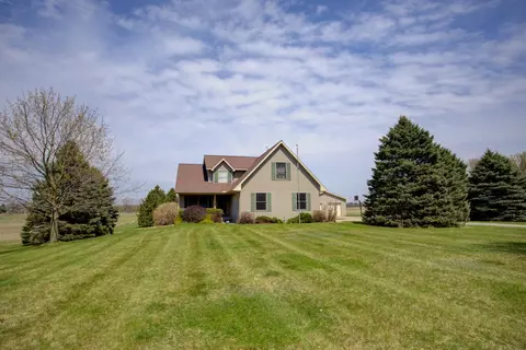 1414 Plains, Leslie, MI 49251