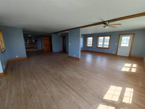 Living - 812 George, Bronson, MI 49028 photo 3 of 6