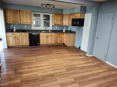 Kitchen - 812 George, Bronson, MI 49028 photo 3 of 3