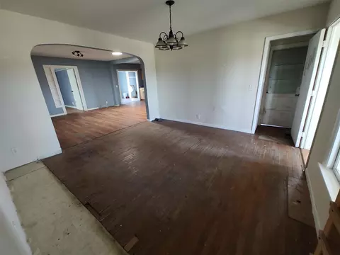 Living - 812 George, Bronson, MI 49028 photo 1 of 6