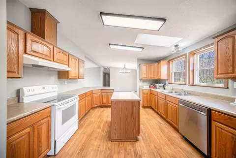 Kitchen - 8615 E Chicago, Horton, MI 49246 photo 2 of 2