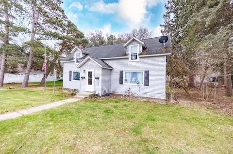 311 Elliott, Whitehall, MI 49461 photo 3