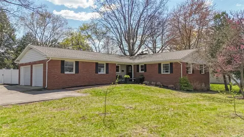 401 Mcphil, Dowagiac, MI 49047