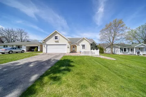 434 Helen, Brooklyn, MI 49230
