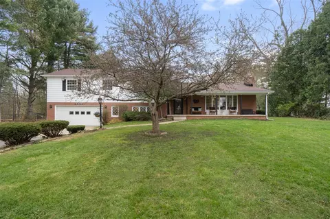 2343 Arbor Hls, Jackson, MI 49201