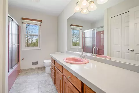 Bath - 1790 E Joy, Ann Arbor, MI 48105 photo 4 of 4