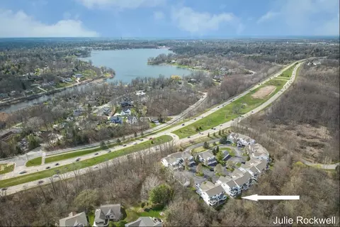 856 Pinnacle Run, Grand Rapids, MI 49546