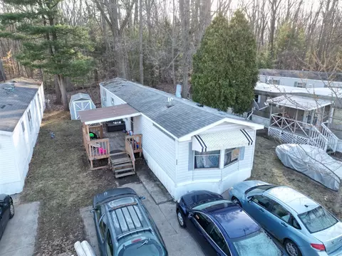 14787 Apple #117, Fruitport, MI 49415