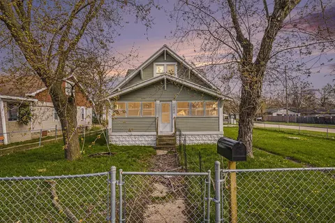 1090 E Apple, Muskegon, MI 49442