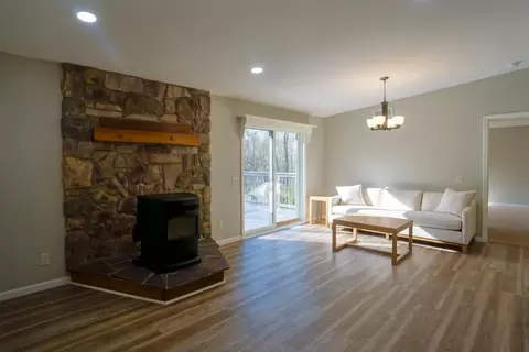 Living - 6809 Merton, Jackson, MI 49201 photo 1 of 2