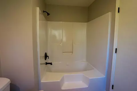 Bath - 6809 Merton, Jackson, MI 49201 photo 1 of 3