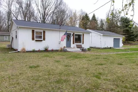 3350 Riverside, Benton Harbor, MI 49022