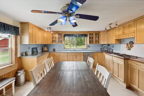 Kitchen - 5910 S Corey, Perry, MI 48872 photo 2 of 5
