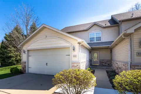 6105 Forest Trl, Brighton, MI 48116