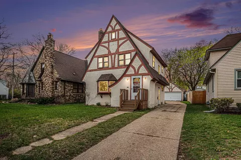 940 Elliott, Grand Rapids, MI 49507