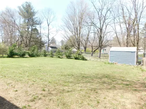 Exterior - 309 E Delaware, Decatur, MI 49045 photo 6 of 7