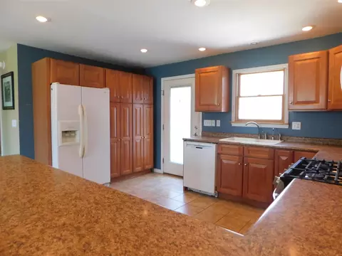 Kitchen - 309 E Delaware, Decatur, MI 49045 photo 3 of 3