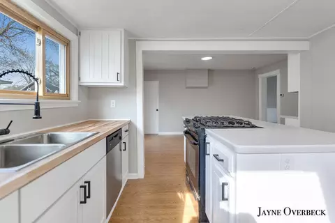 Kitchen - 924 S S Brg, Belding, MI 48809 photo 3 of 3
