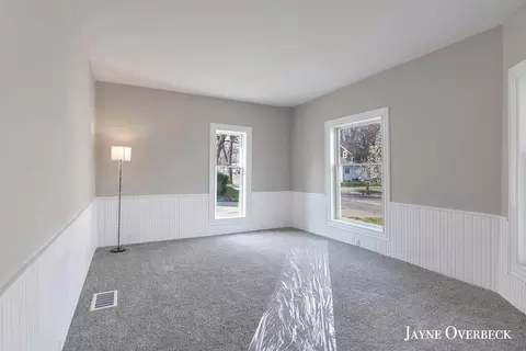 Living - 924 S S Brg, Belding, MI 48809 photo 1 of 1