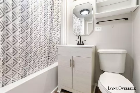Bath - 924 S S Brg, Belding, MI 48809 photo 2 of 2
