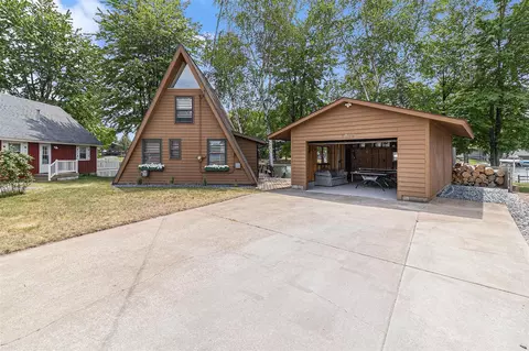 1755 White Birch, Mears, MI 49436