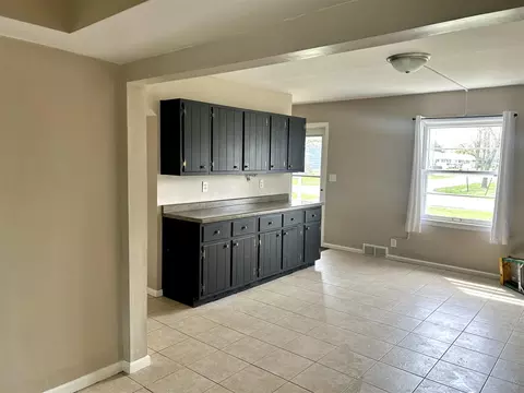 2394 Wallace, Jackson, MI 49203 photo 9