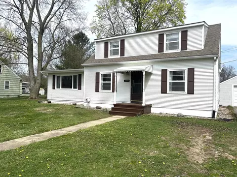 2394 Wallace, Jackson, MI 49203 photo 2