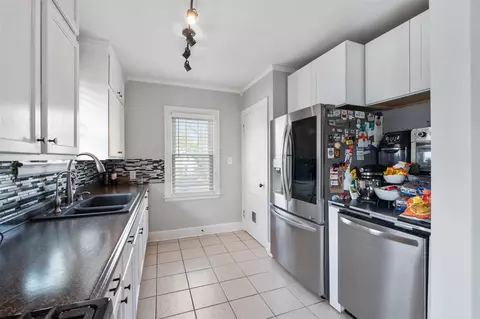 Kitchen - 720 17th, Jackson, MI 49203 photo 1 of 2