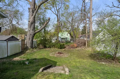 Exterior - 720 17th, Jackson, MI 49203 photo 2 of 5