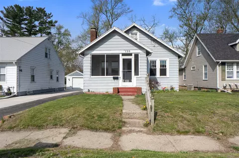 720 17th, Jackson, MI 49203