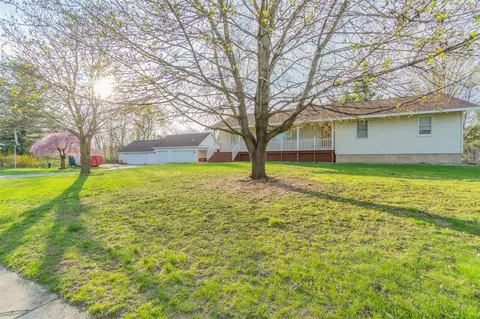 373 W W Brks, Newaygo, MI 49337