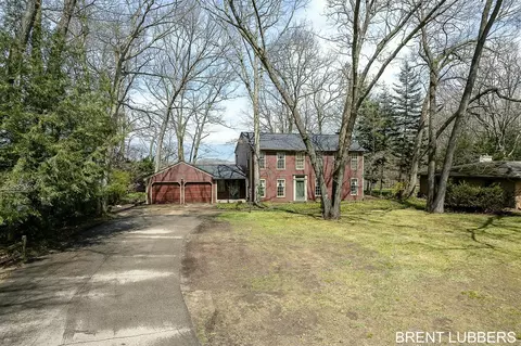 478 Lake, Allegan, MI 49010