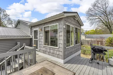 1404 Larrys, Jackson, MI 49203 photo 45