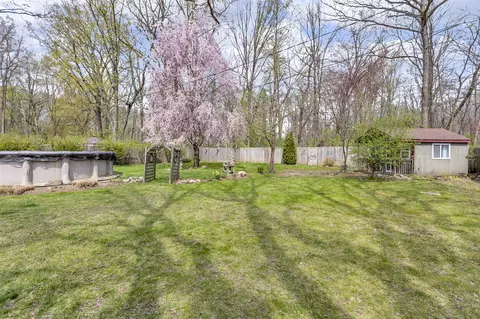 1404 Larrys, Jackson, MI 49203 photo 47