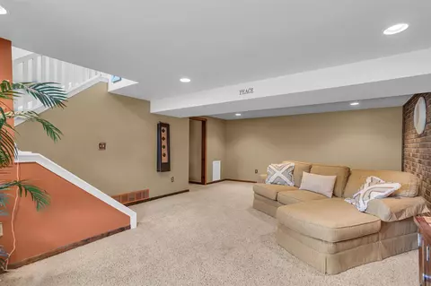 1404 Larrys, Jackson, MI 49203 photo 34