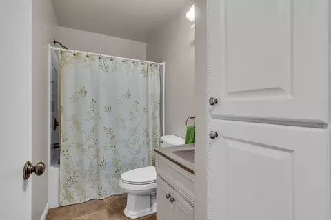 1404 Larrys, Jackson, MI 49203 photo 24