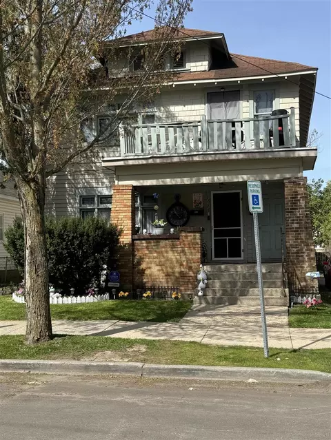 1621 Francis, Grand Rapids, MI 49507