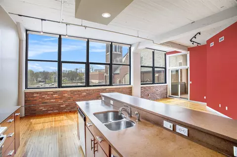 109 W Washington #19, Jackson, MI 49201
