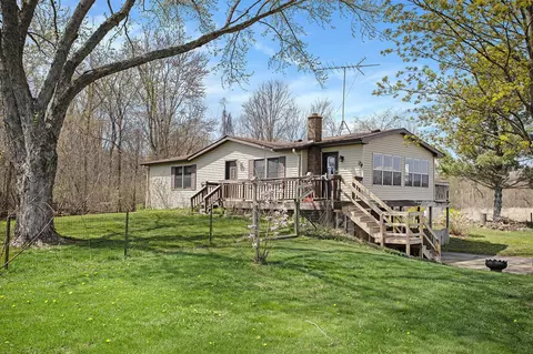 14521 E R, Scotts, MI 49088