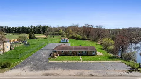 1355 Falahee, Jackson, MI 49203