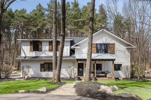 1570 Cramton, Ada, MI 49301