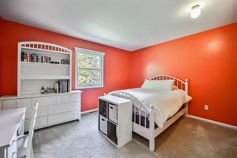 Bedroom - 5653 Blue Grass, Saline, MI 48176 photo 9 of 11