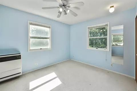 Bedroom - 5653 Blue Grass, Saline, MI 48176 photo 5 of 11