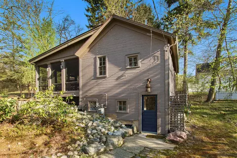 350 Ferry, Douglas, MI 49406