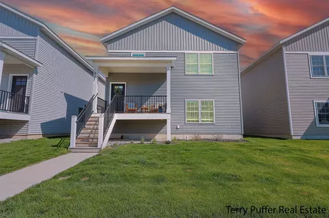 851 Winchester, Holland, MI 49423