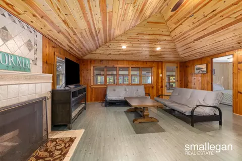 681 E Sidney, Stanton, MI 48888 photo 6